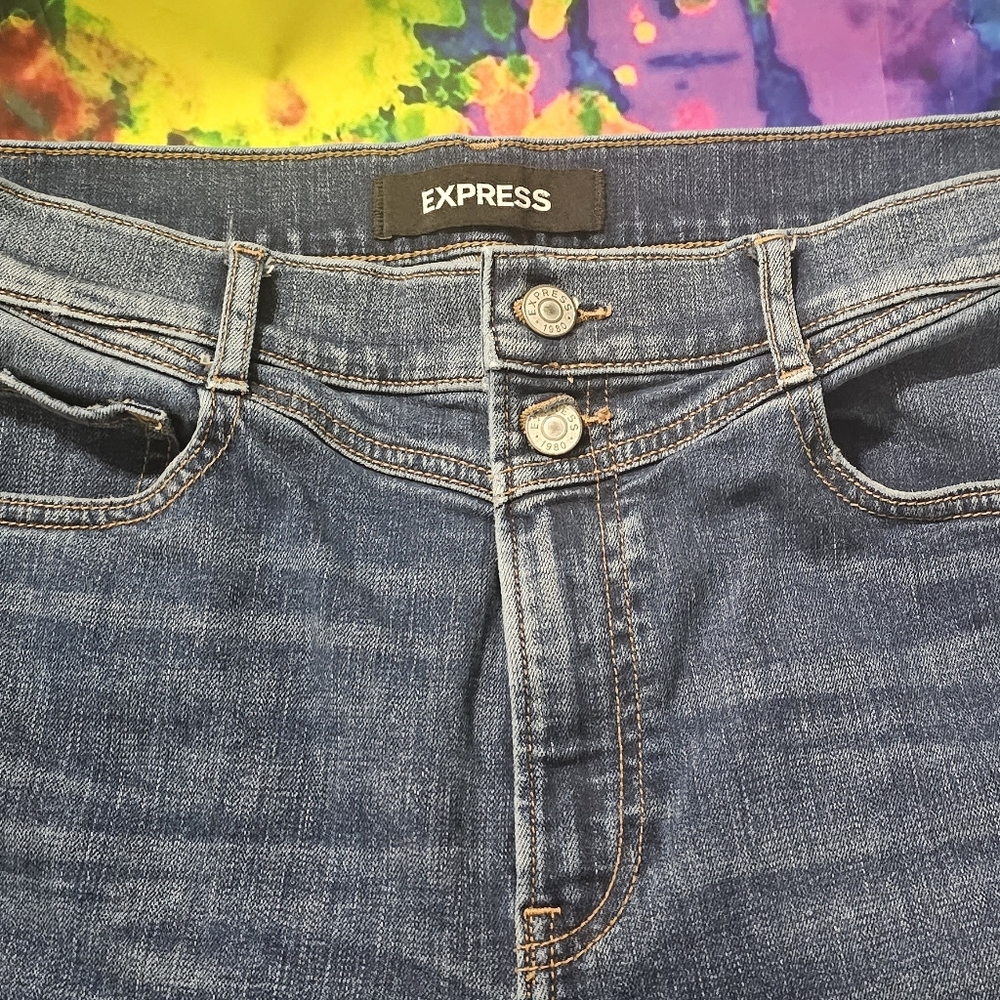 Express Mom Jeans